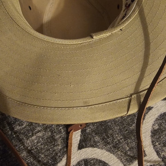 Disney Animal Kingdom Khaki Hat with Pins - Picture 7 of 8